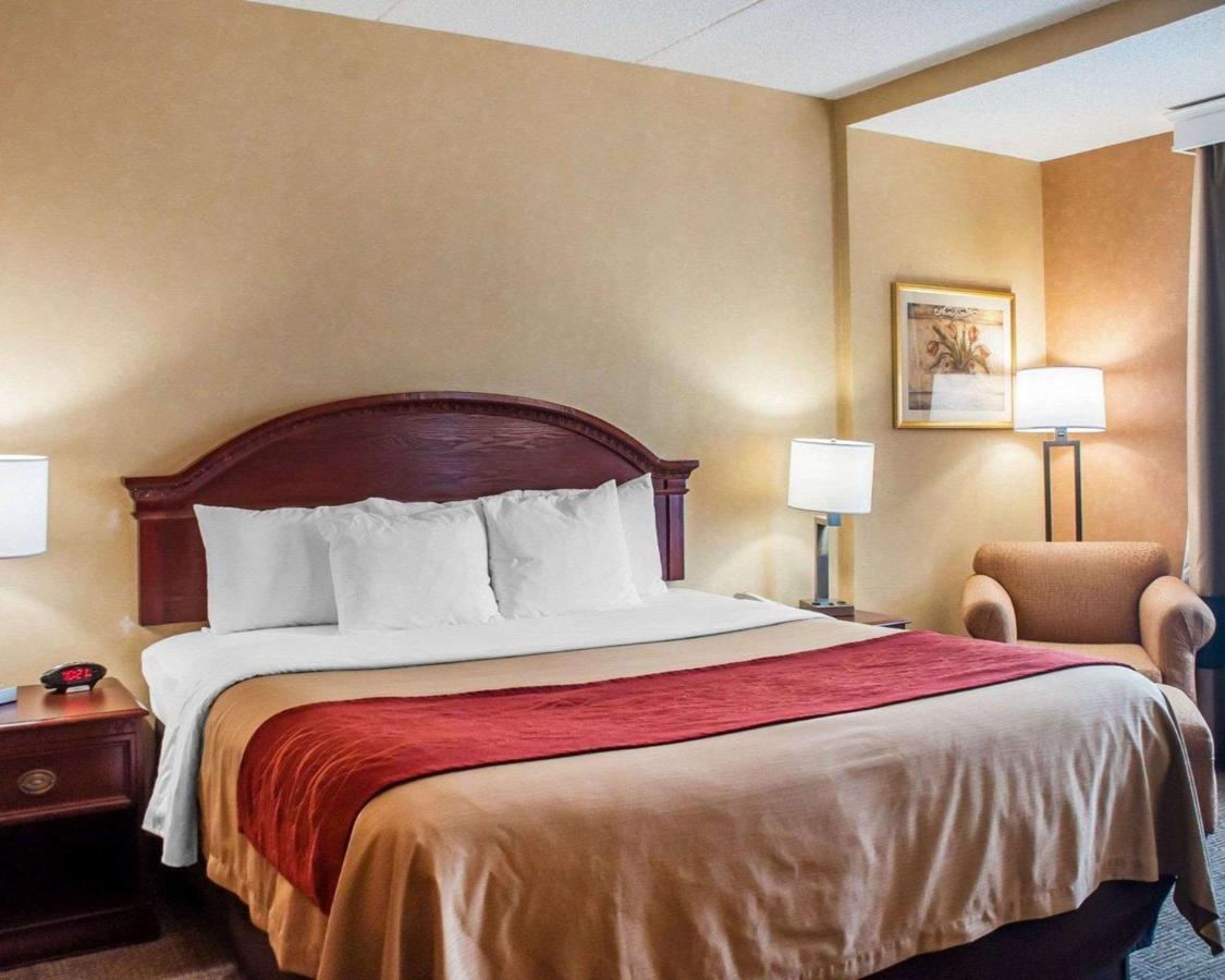 | Quality Inn Near Walden Galleria Mall