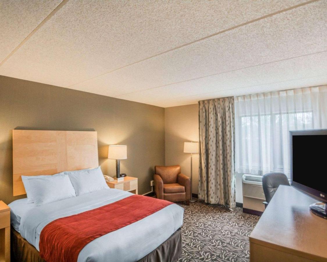 Double Room with Two Double Beds - Non-Smoking at Comfort Inn - NYS Fairgrounds