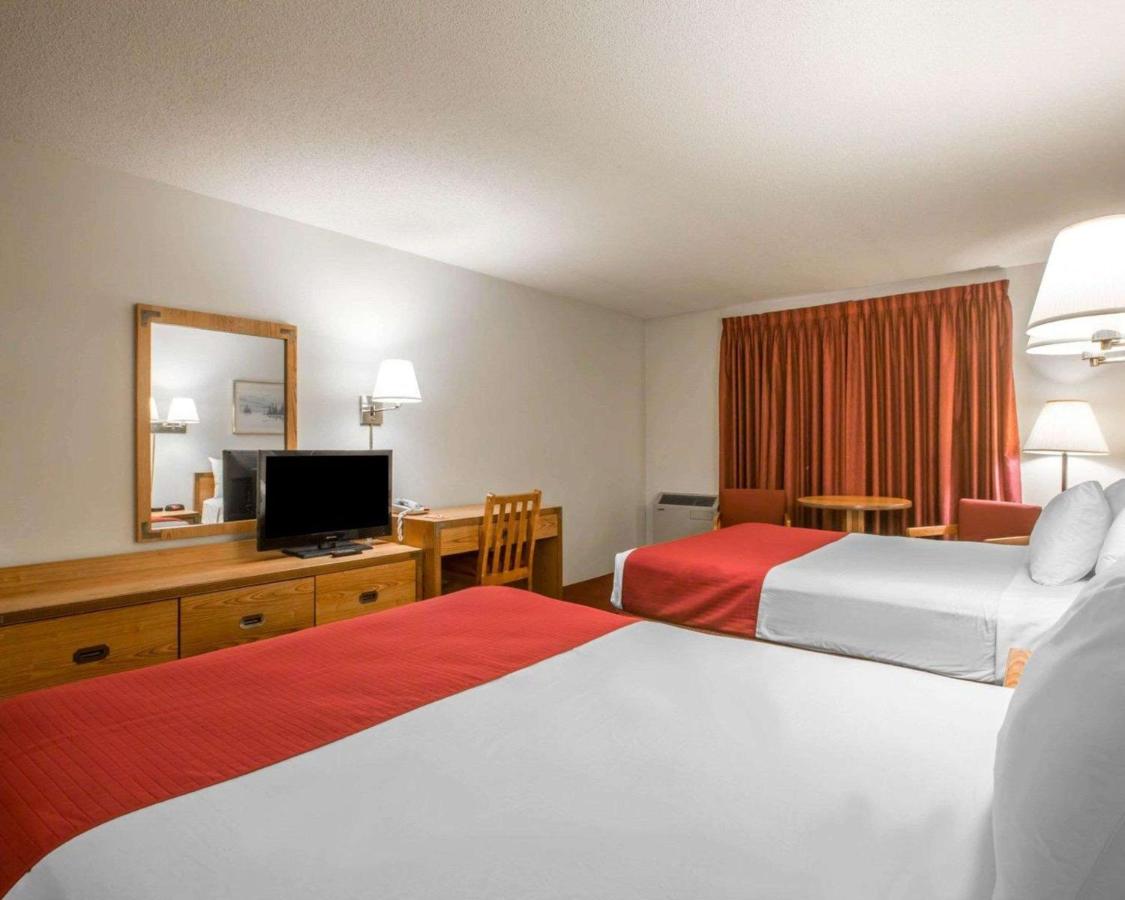| Rodeway Inn Lake Placid