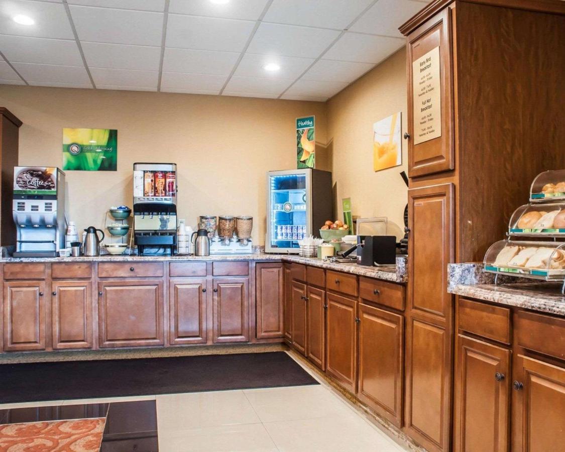  | Quality Inn Buffalo Airport