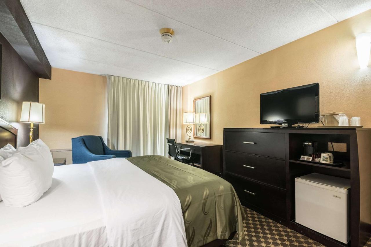 King Room - Disability Access/Non-Smoking at Quality Inn Ithaca - University Area