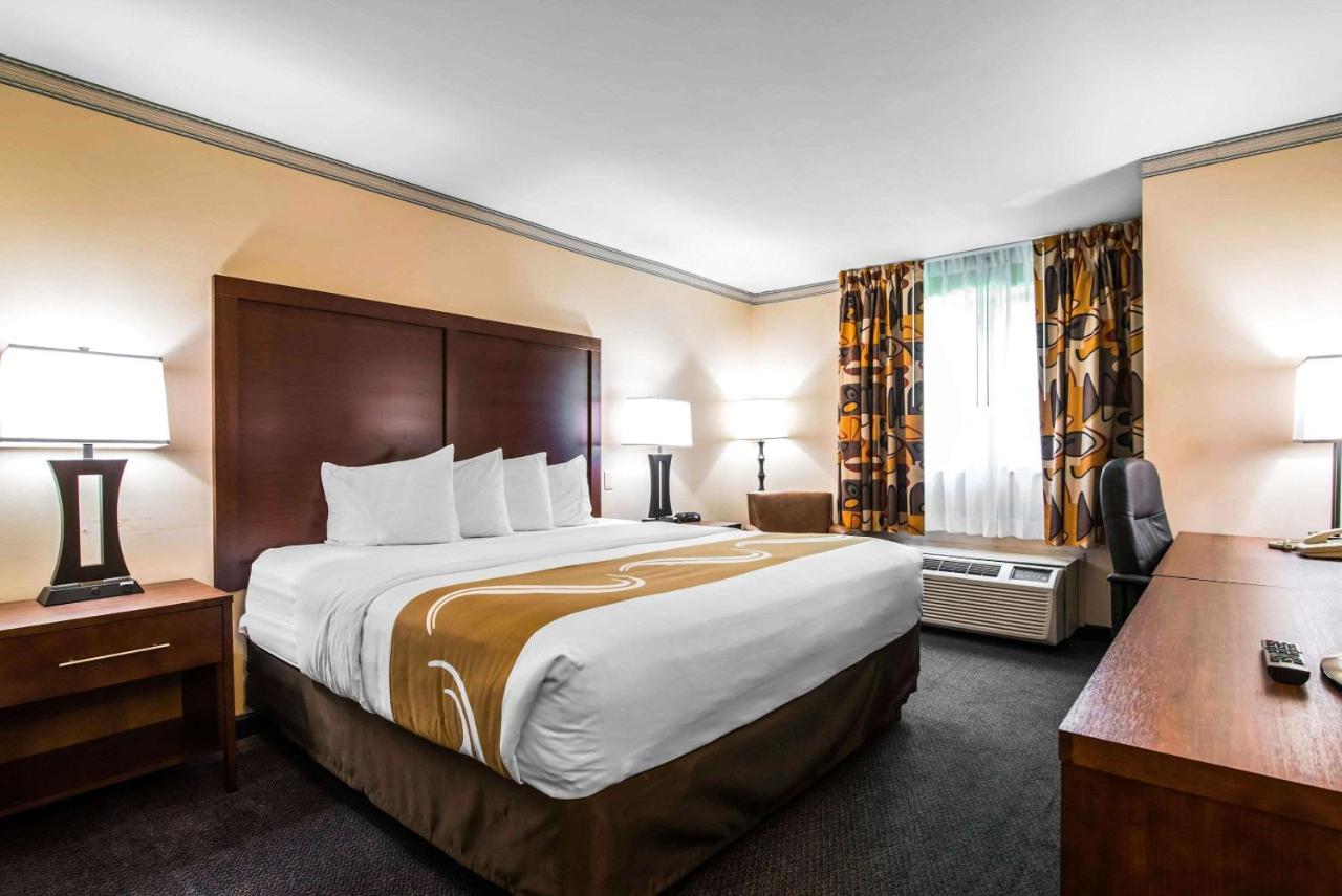 King Room - Accessible/Non-Smoking at Quality Inn Cortland - University Area