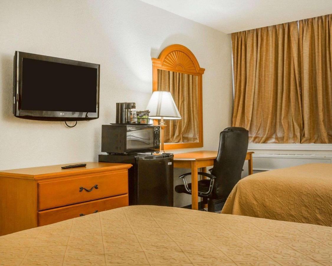 | Quality Inn Massena