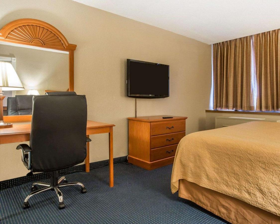 | Quality Inn Massena