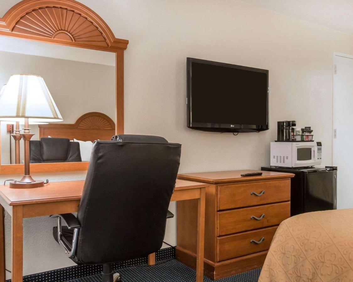 | Quality Inn Massena