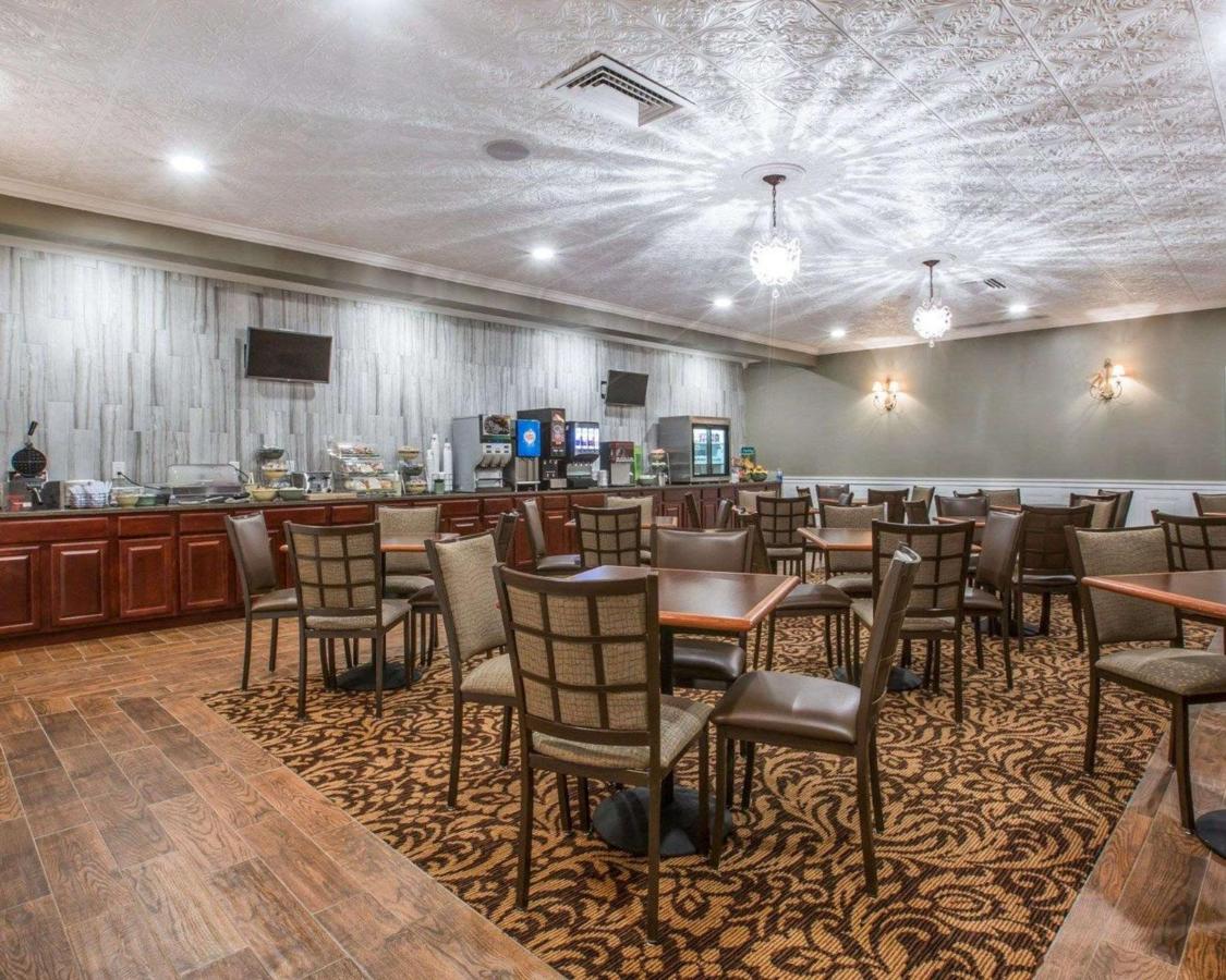 | Quality Inn Massena