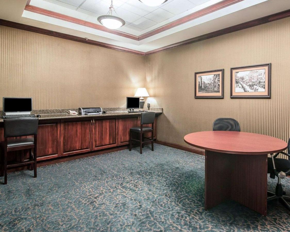  | The Marx Hotel - Downtown - University Area