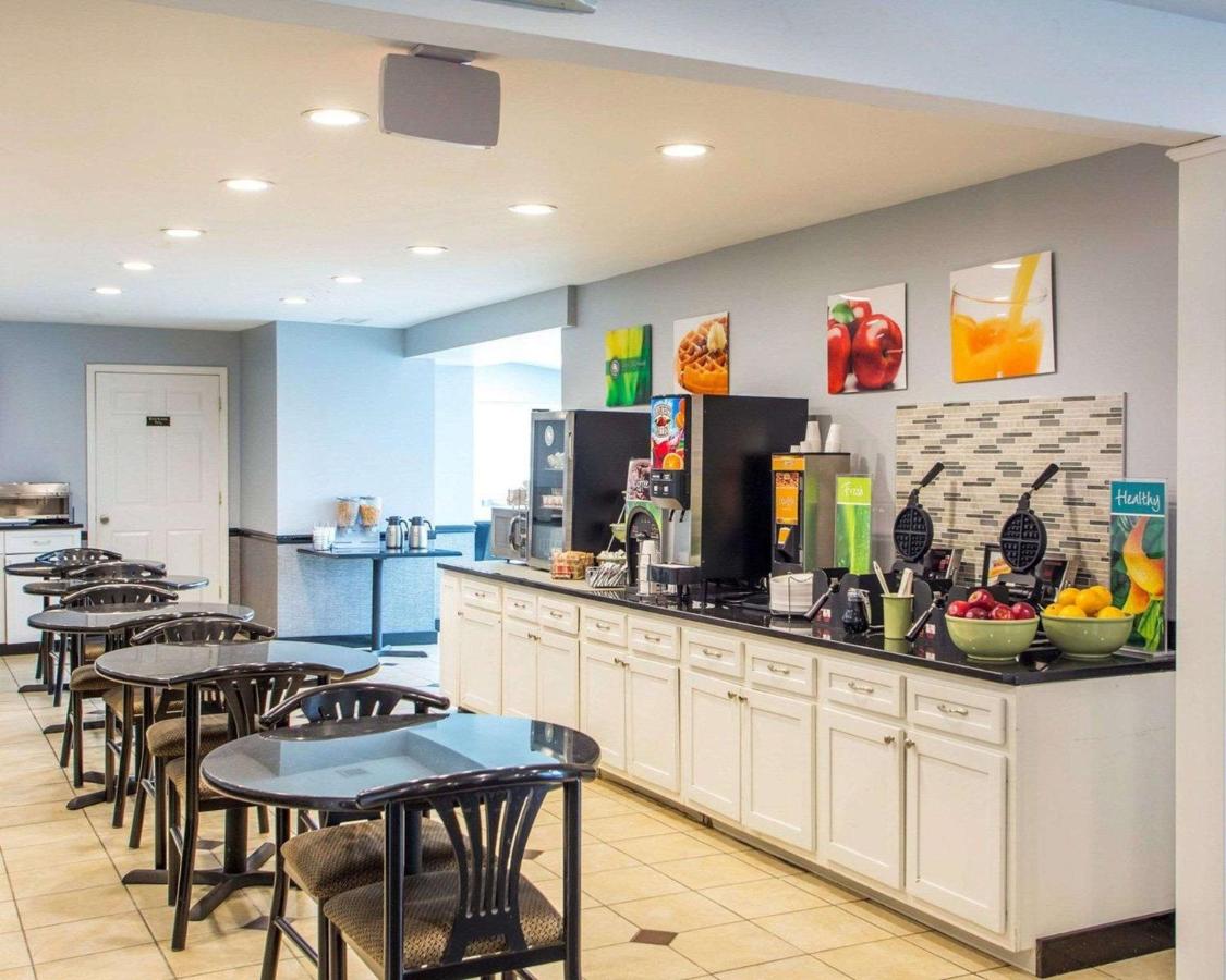 | Quality Inn and Suites North/Polaris