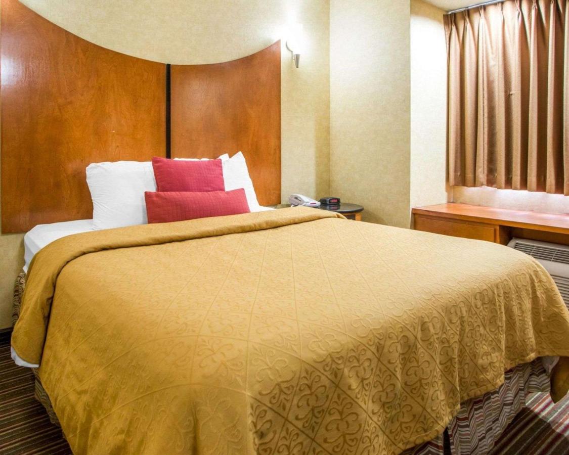 | Quality Inn and Suites North/Polaris