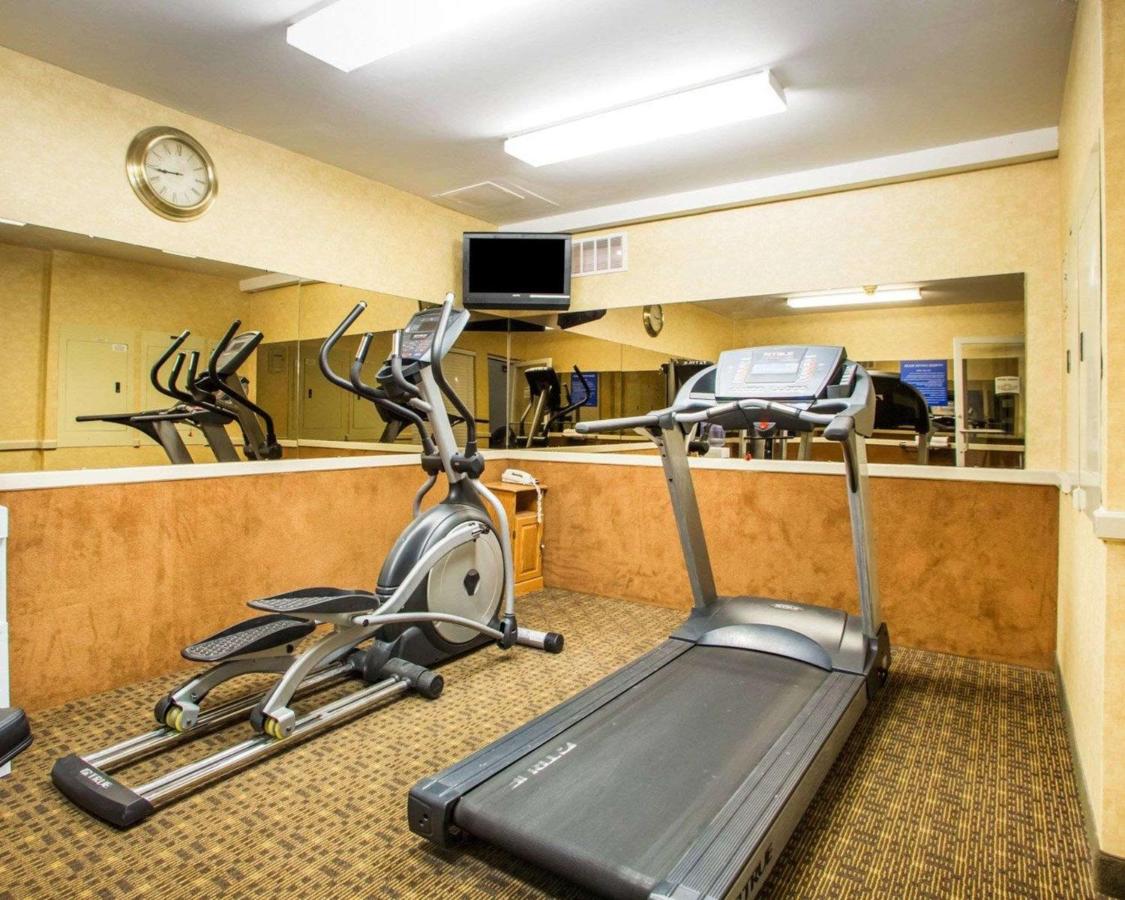 | Quality Inn and Suites North/Polaris