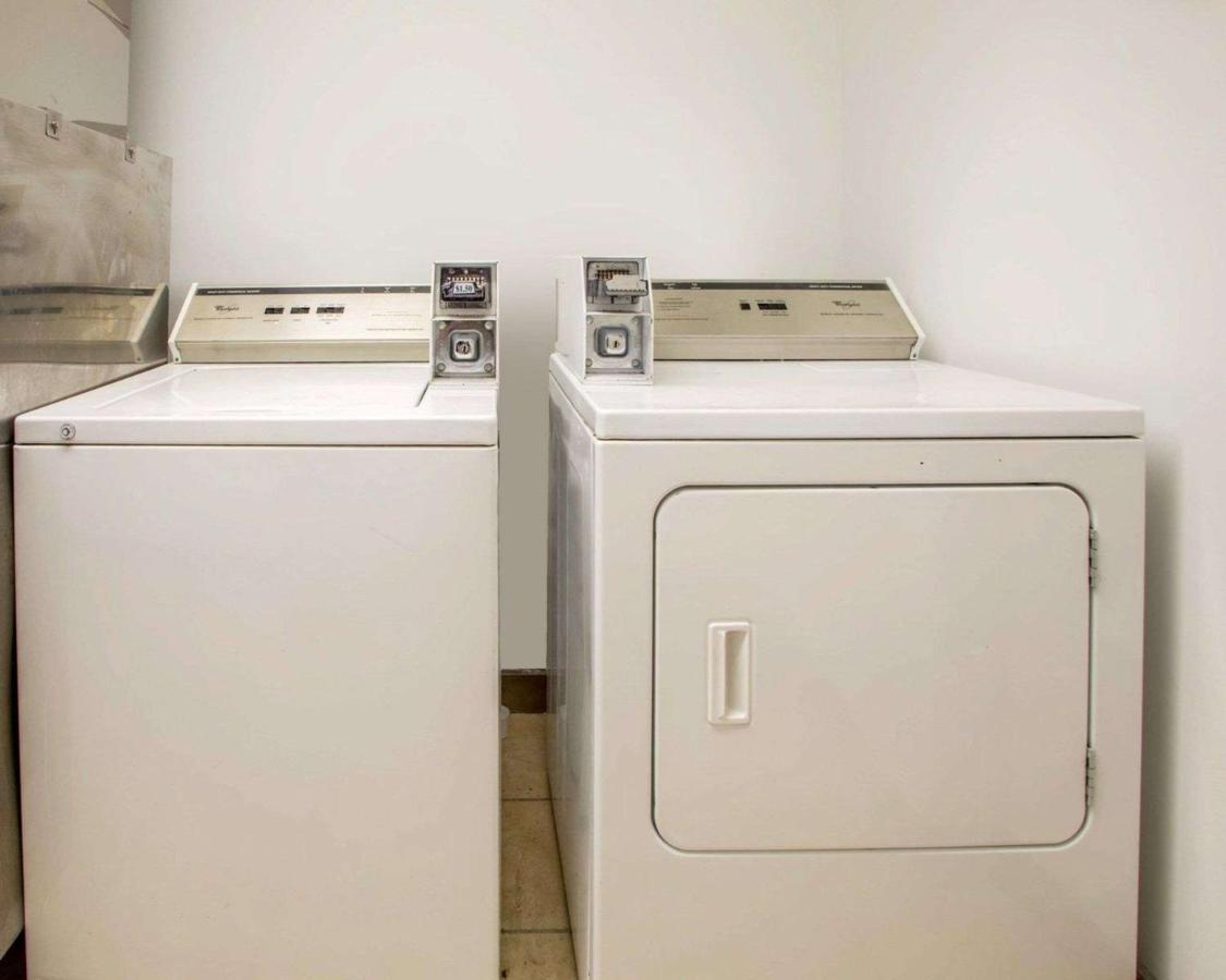 | Quality Inn and Suites North/Polaris