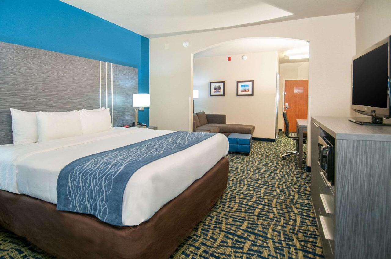 King Suite with Sofa Bed - Non-Smoking at Comfort Inn & Suites Pauls Valley - City Lake