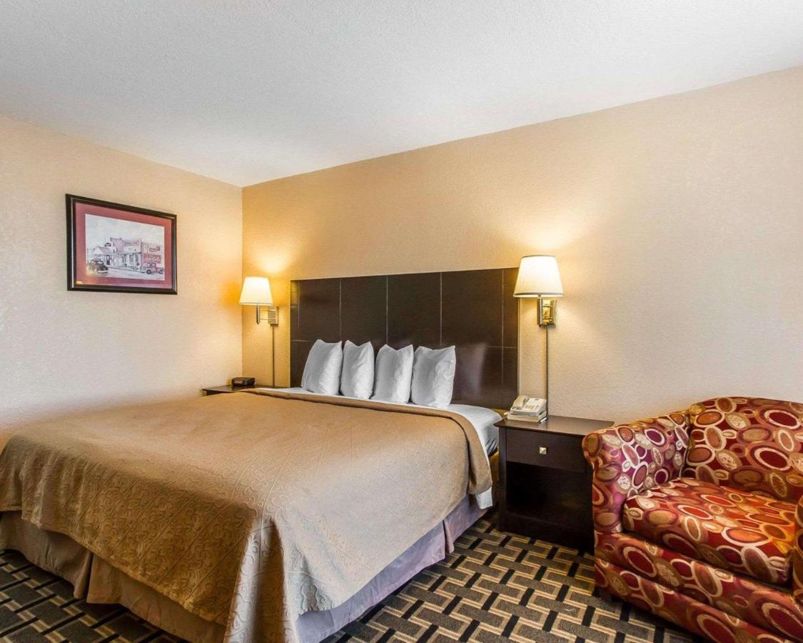 King Room - Non-Smoking at Quality Inn Ada near University
