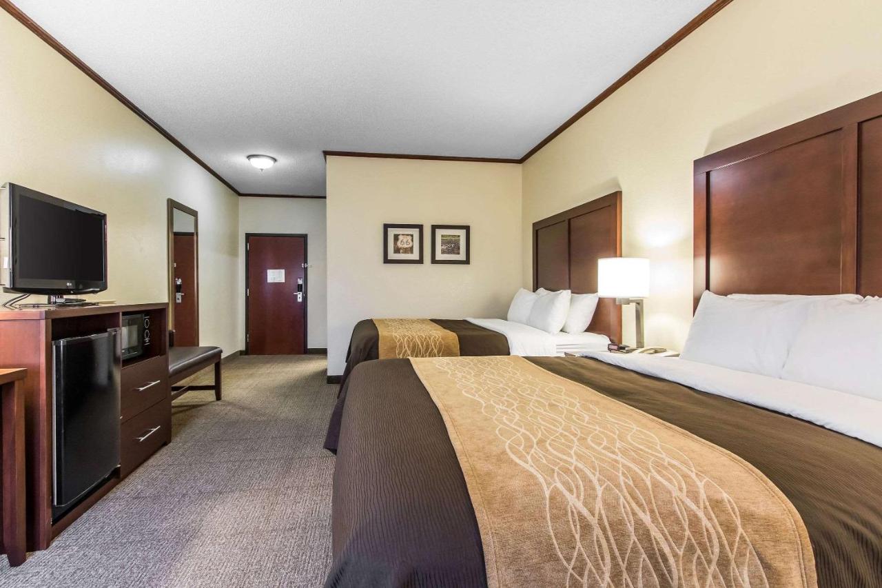 Queen Room with Two Queen Beds - Non-Smoking at Comfort Inn & Suites Ardmore
