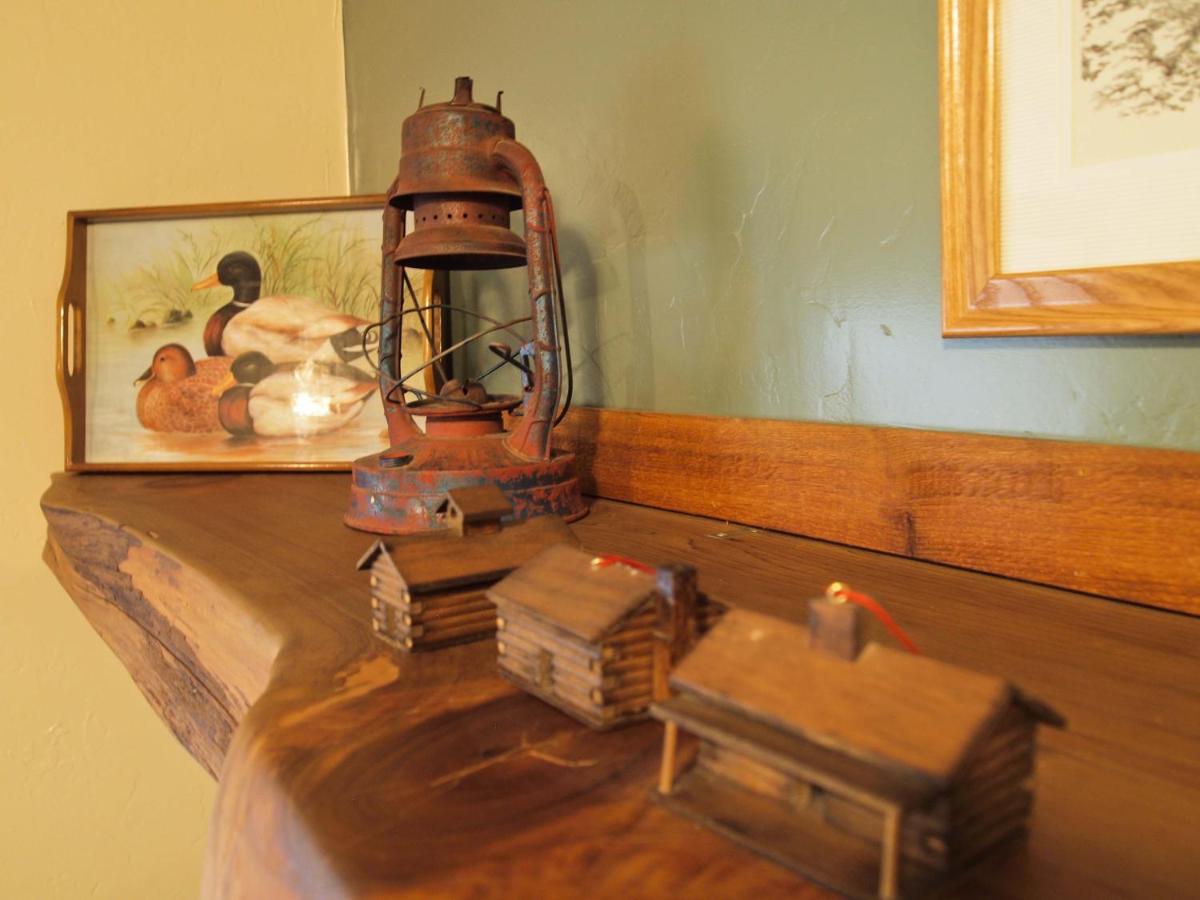 | Strawberry Creek Inn