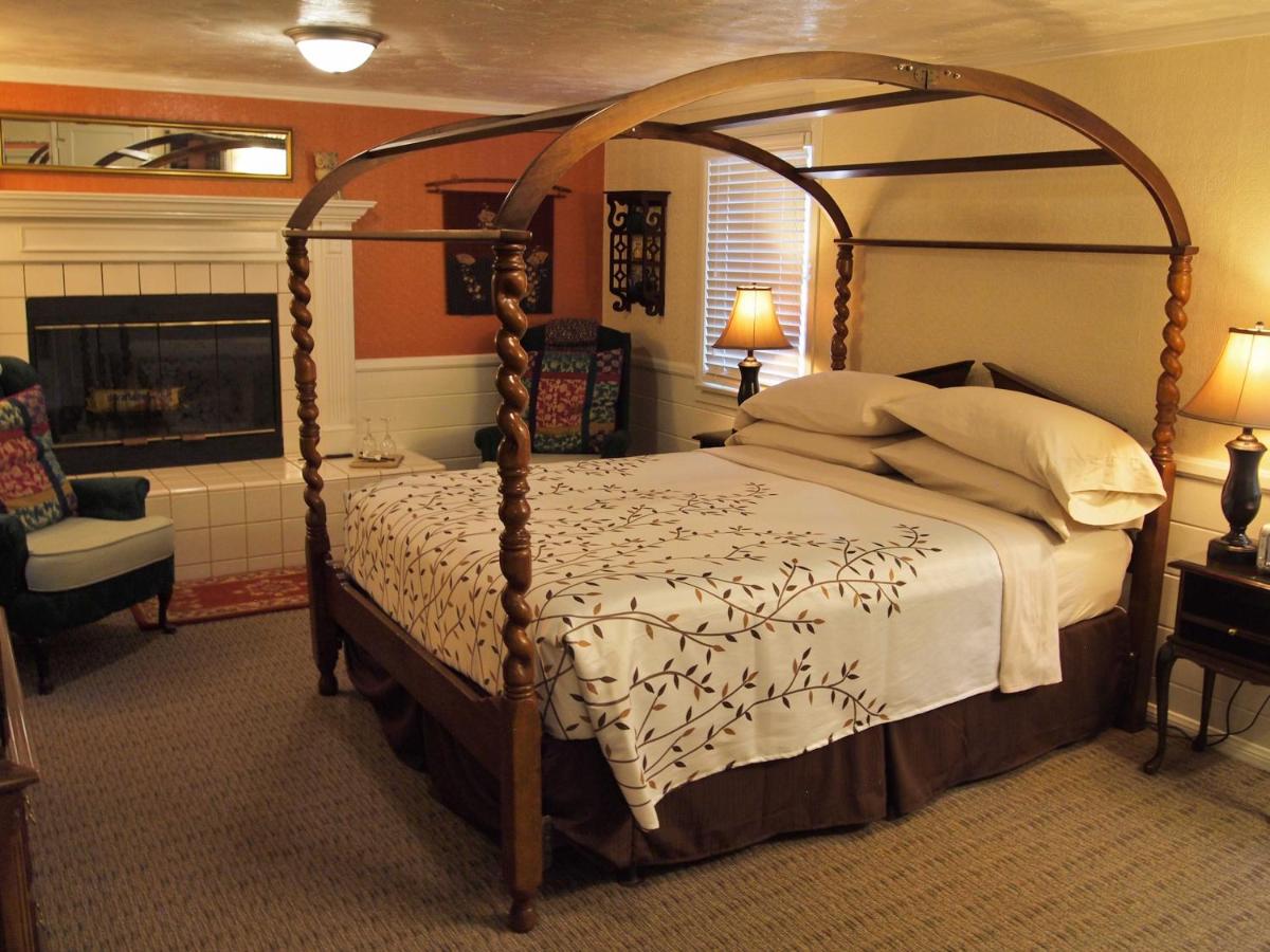 | Strawberry Creek Inn