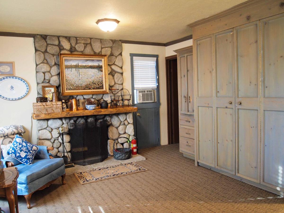 | Strawberry Creek Inn