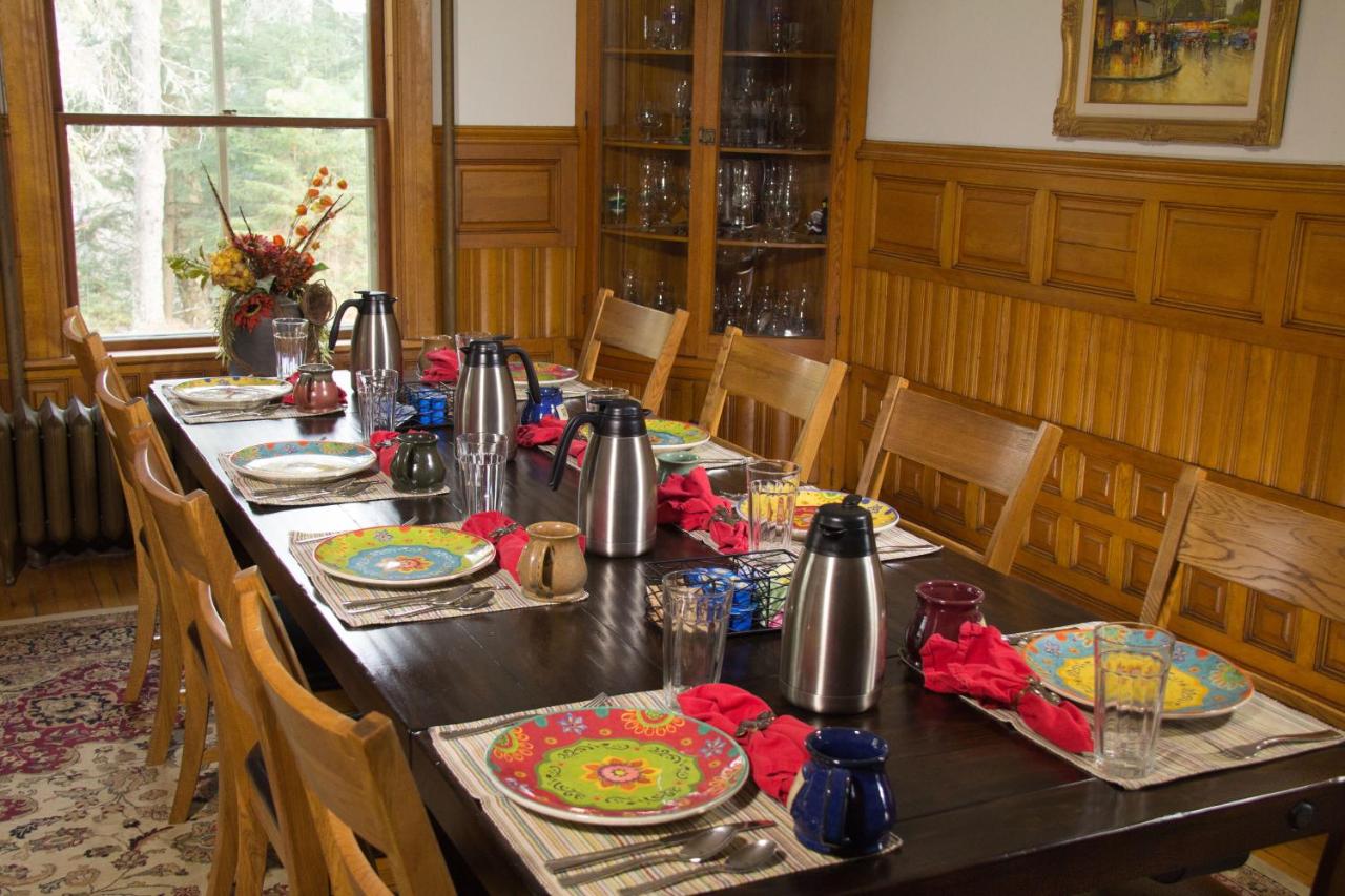 | Pinehurst Inn Bed & Breakfast