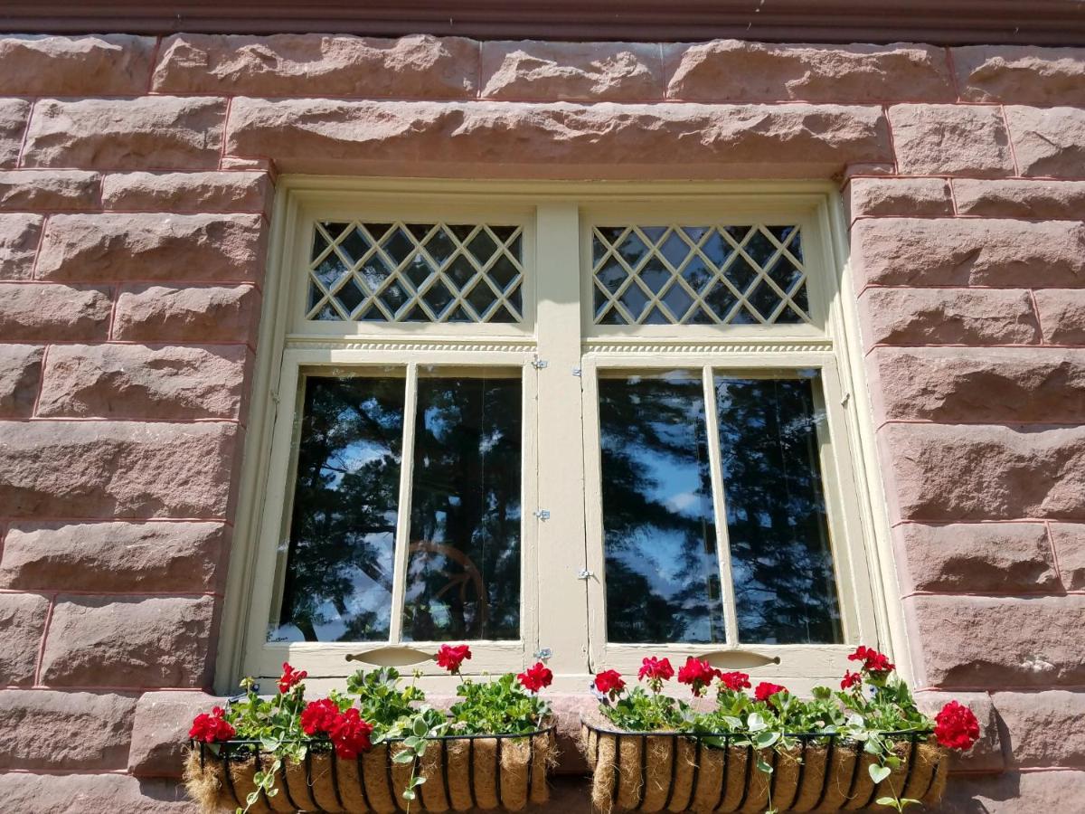 | Pinehurst Inn Bed & Breakfast