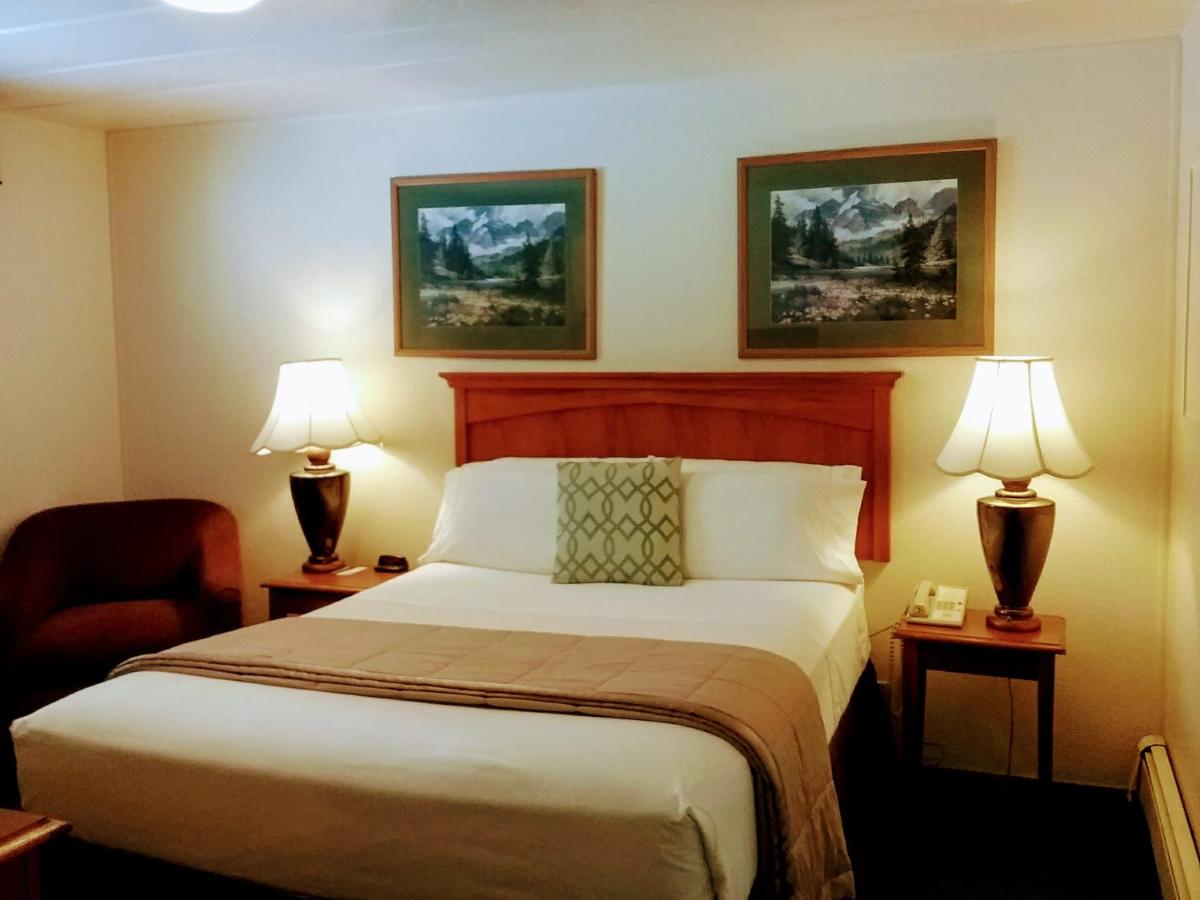 | Alaska Country Inn