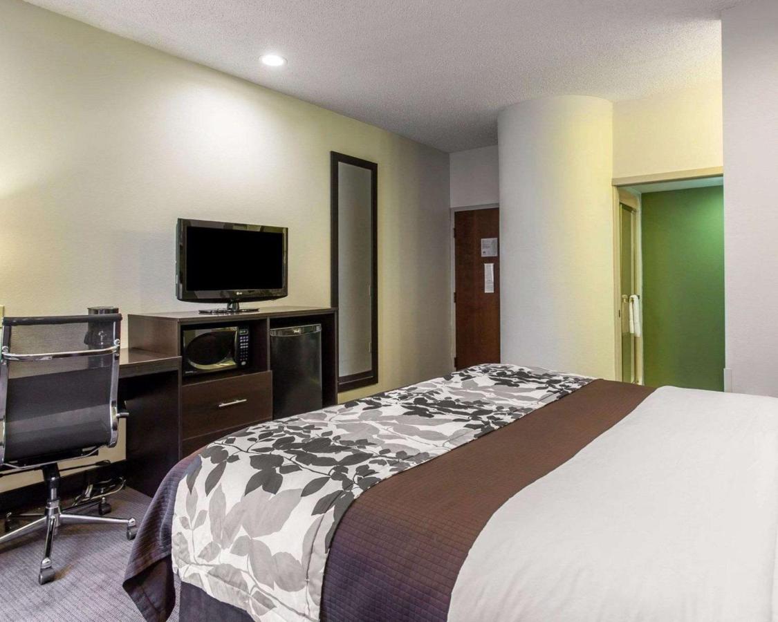 King Room - Non-Smoking at Sleep Inn Columbia