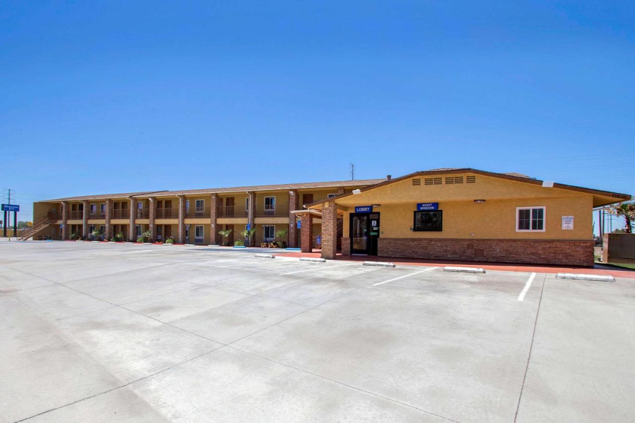 | Rodeway Inn Adelanto US 395
