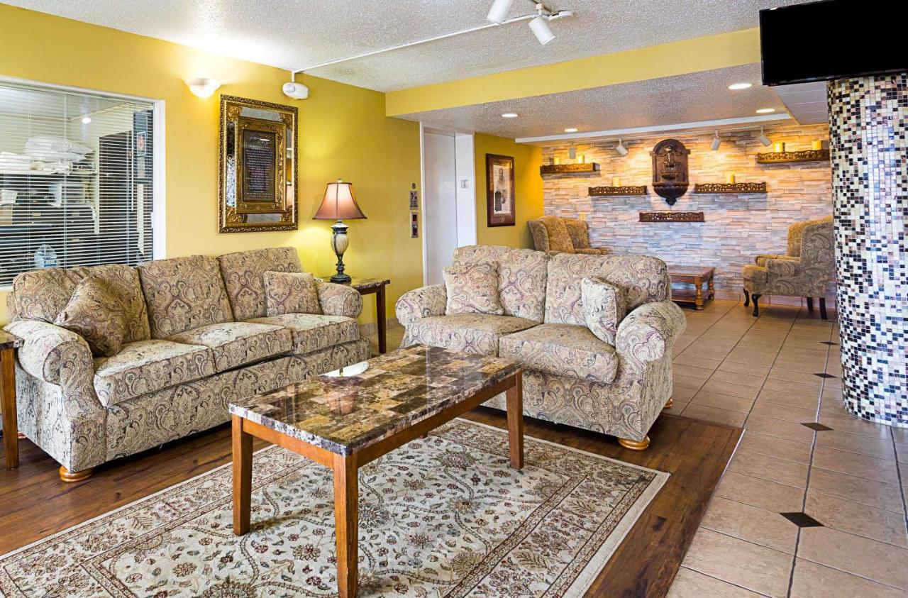  | Parkway Inn of Birmingham