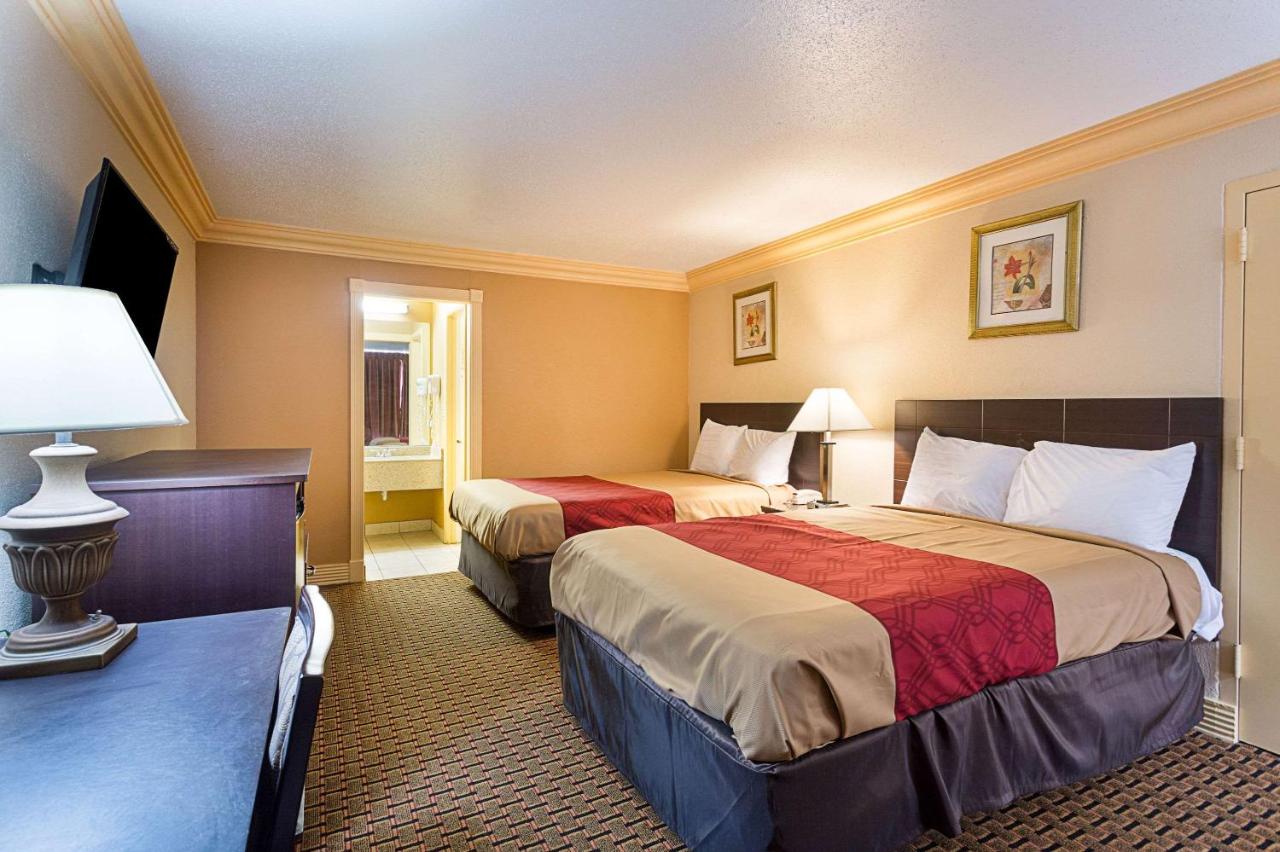  | Parkway Inn of Birmingham