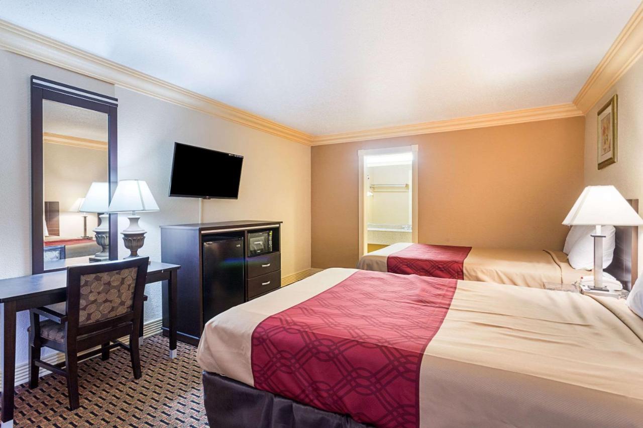  | Parkway Inn of Birmingham