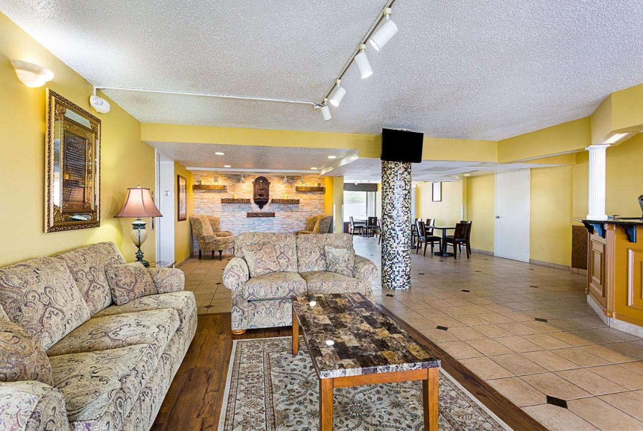  | Parkway Inn of Birmingham