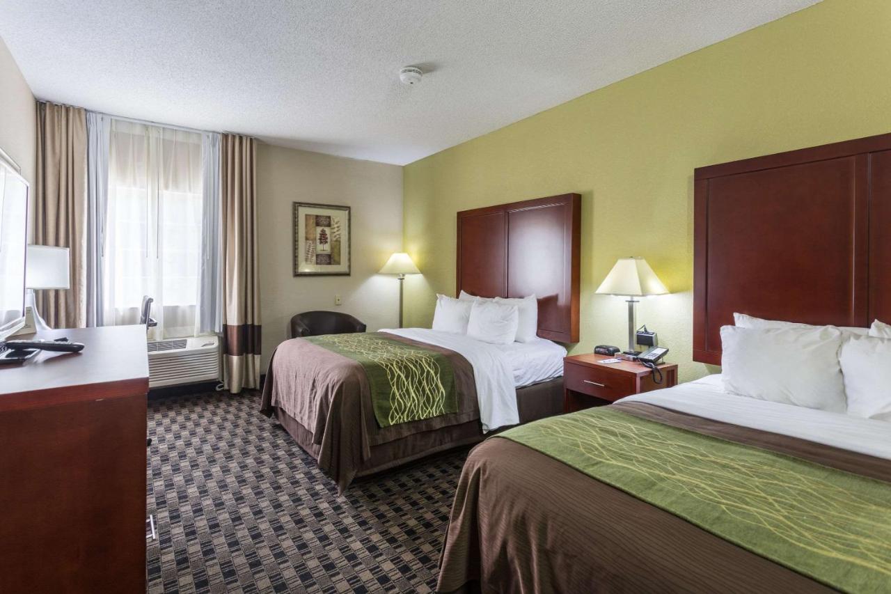 Queen Room with Two Queen Beds - Non-Smoking at Comfort Inn Decatur Priceville