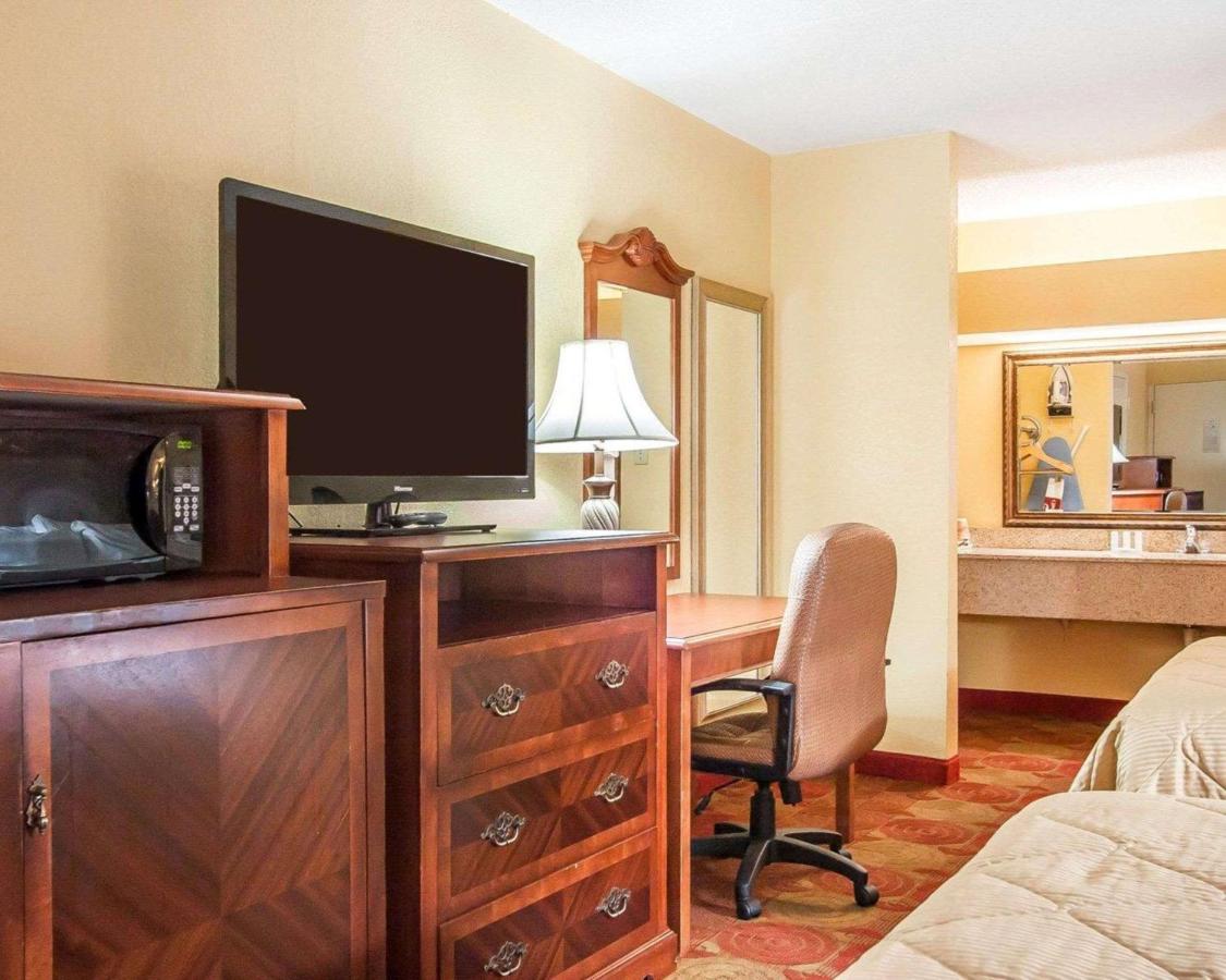 Double Room with Two Double Beds - Non-Smoking at Clarion Inn & Suites University Center