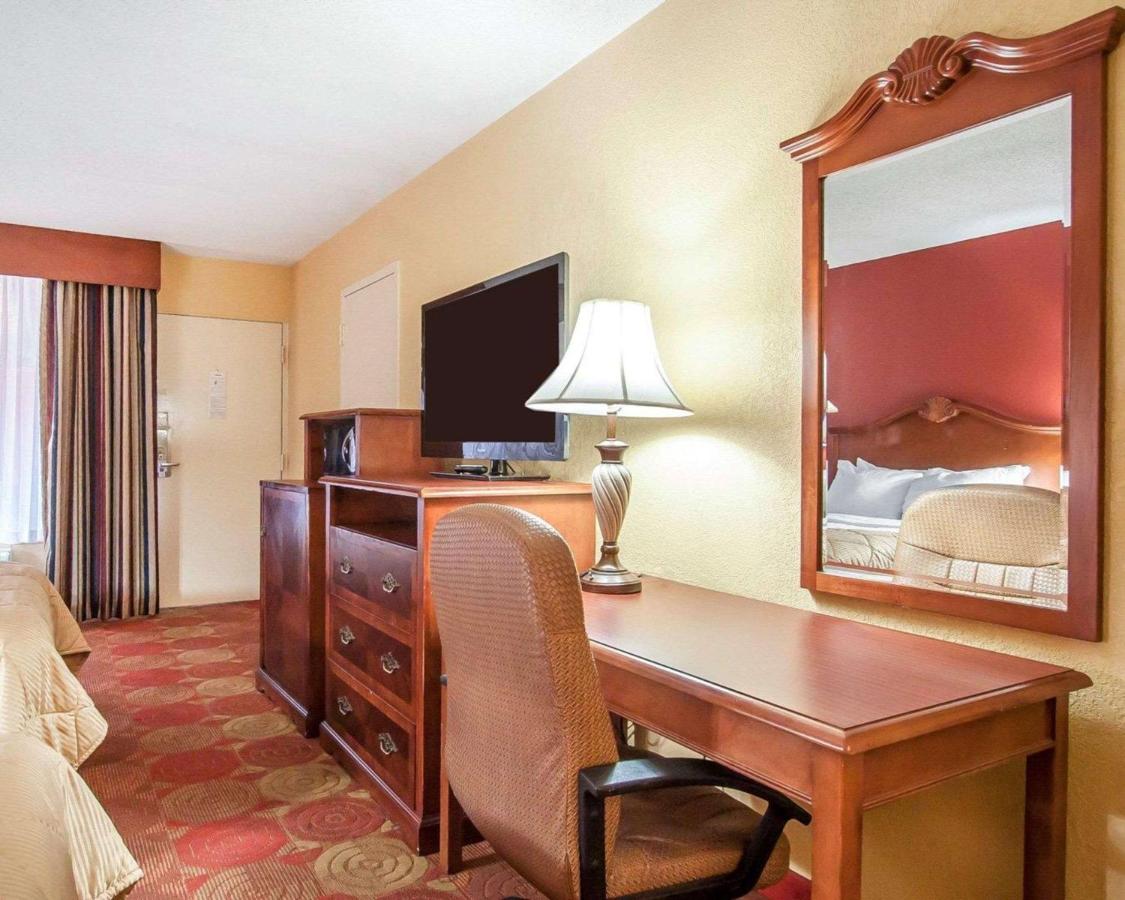 Double Room with Two Double Beds - Non-Smoking at Clarion Inn & Suites University Center