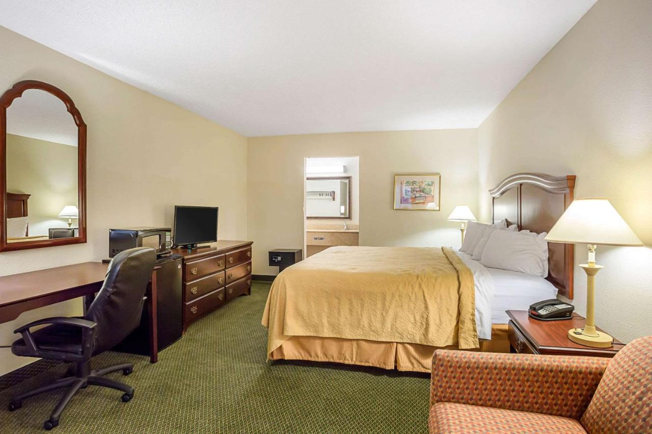 King Room - Non-Smoking at Quality Inn Heber Springs