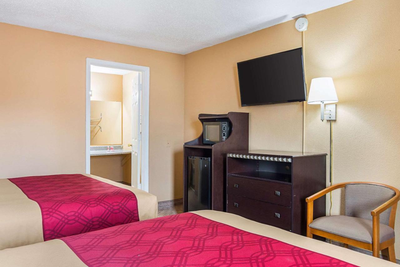 | Econo Lodge Jacksonville near Little Rock Air Force Base
