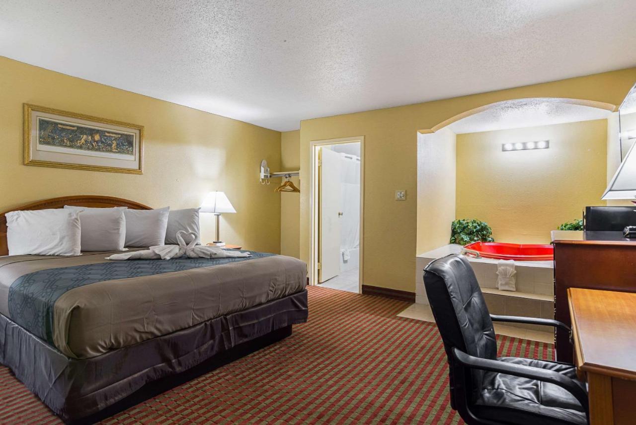  | Econo Lodge Jacksonville near Little Rock Air Force Base