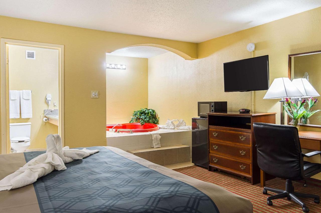  | Econo Lodge Jacksonville near Little Rock Air Force Base