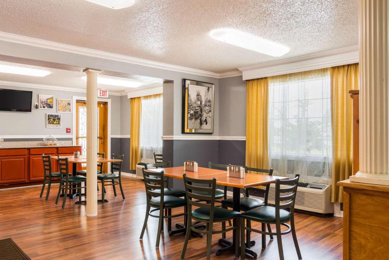  | Econo Lodge Jacksonville near Little Rock Air Force Base