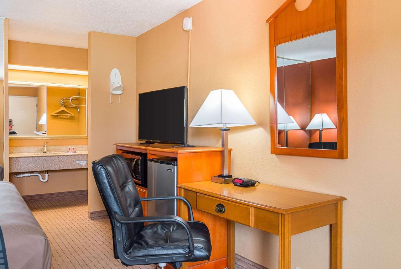  | Econo Lodge Jacksonville near Little Rock Air Force Base
