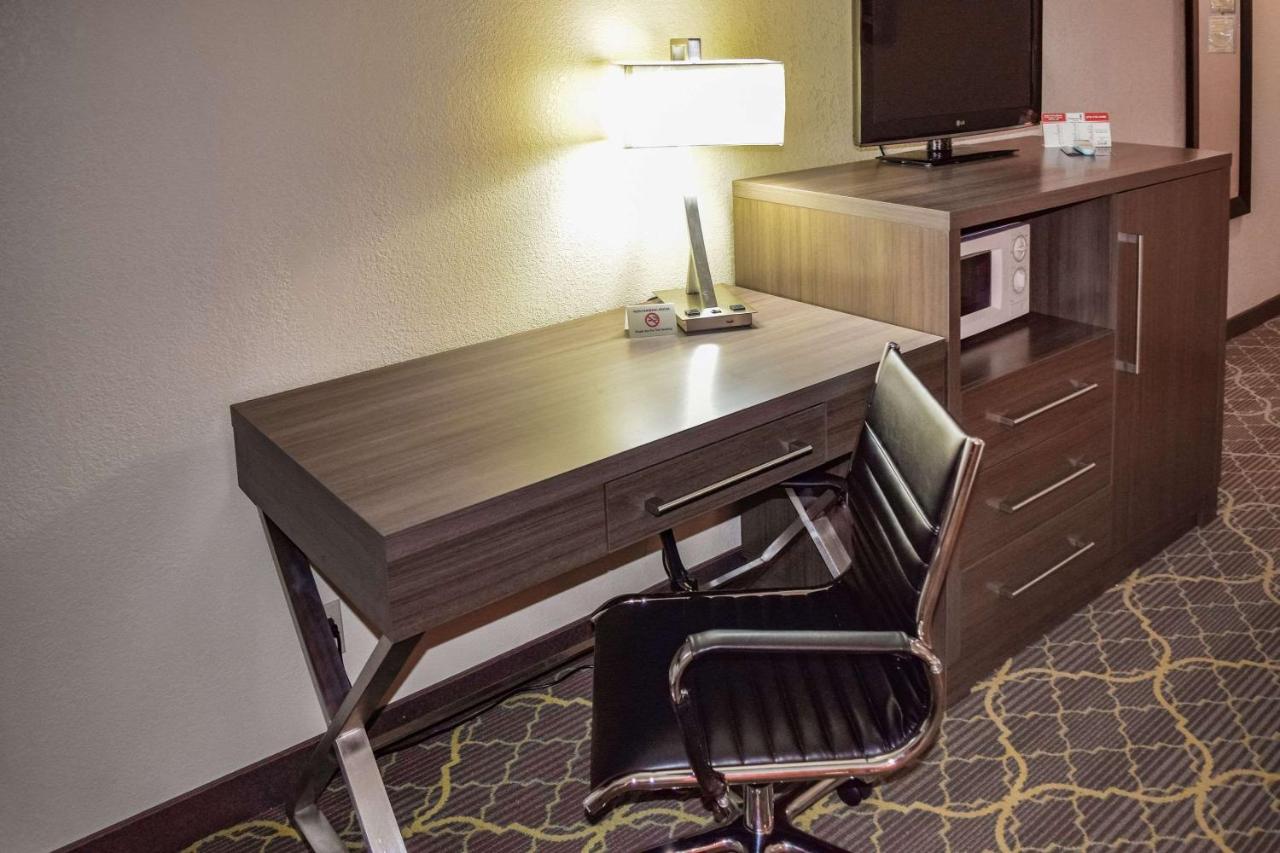  | American Inn & Suites West Memphis