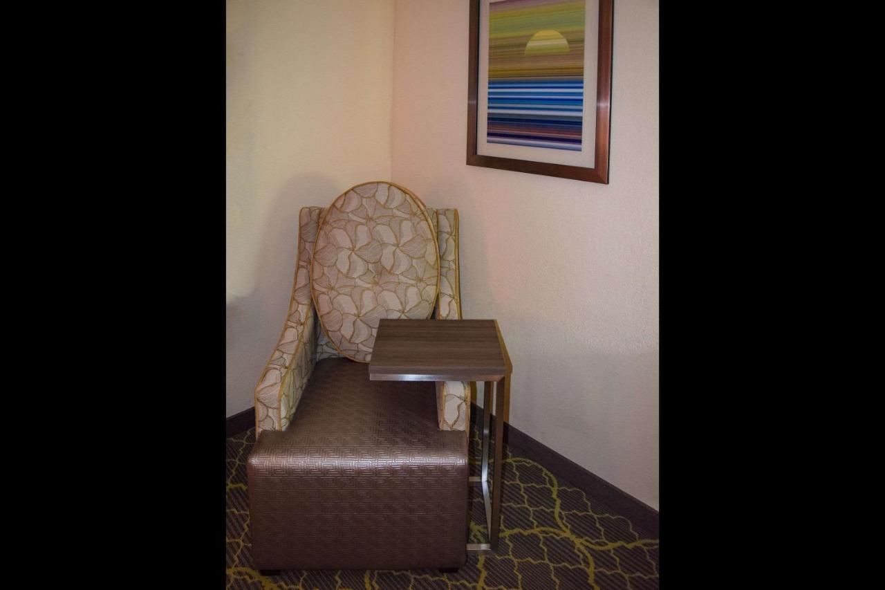  | American Inn & Suites West Memphis