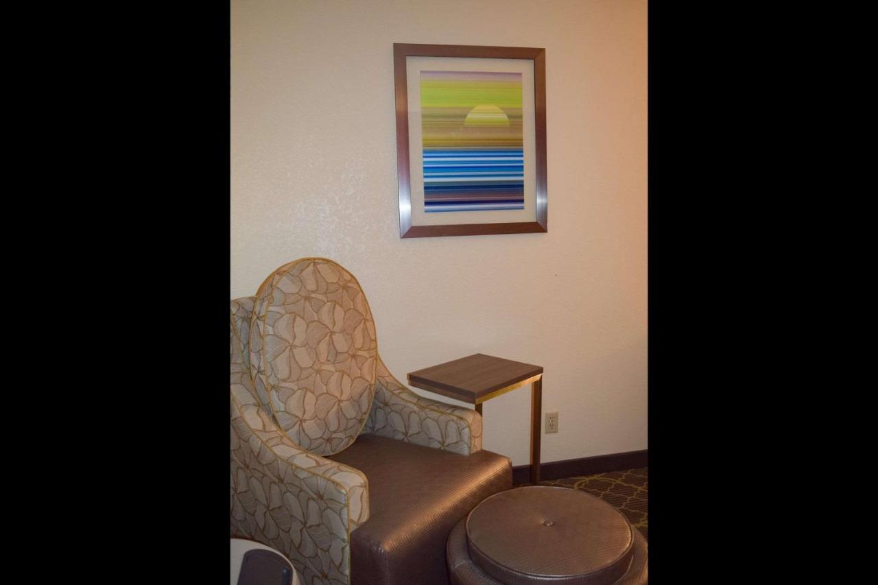  | American Inn & Suites West Memphis