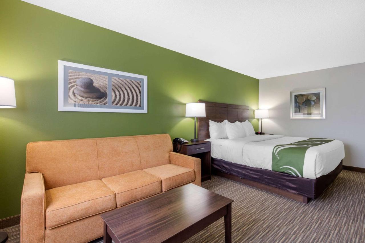 King Room - Non-Smoking at Quality Inn & Suites Mountain Home North