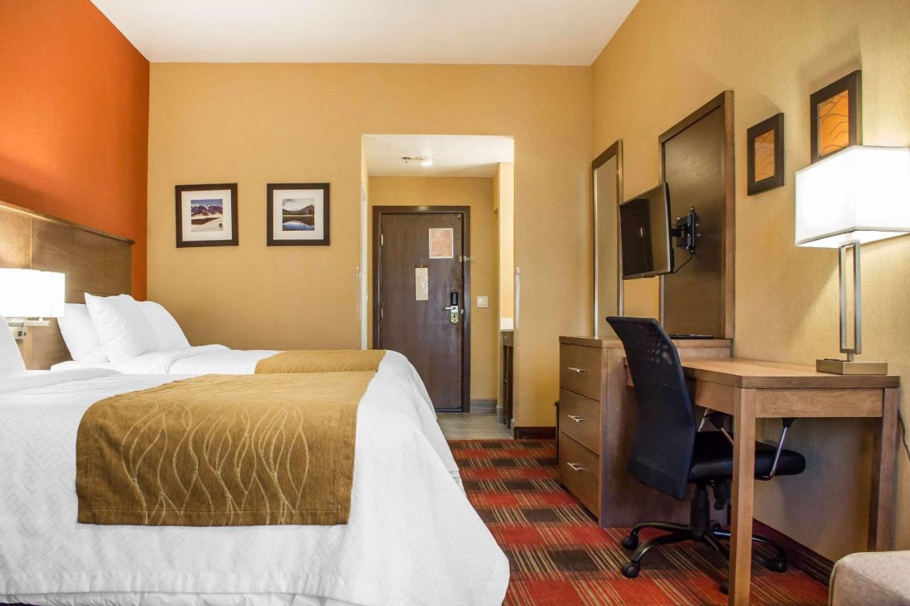 Queen Room with Two Queen Beds and Refrigerator - Non-Smoking at Comfort Inn Flagstaff Lucky Lane I-40