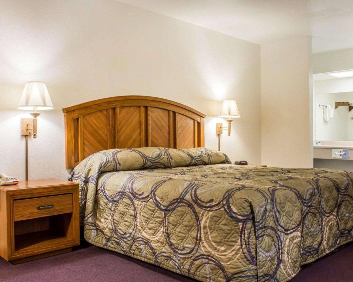 | Rodeway Inn Silver Creek Inn