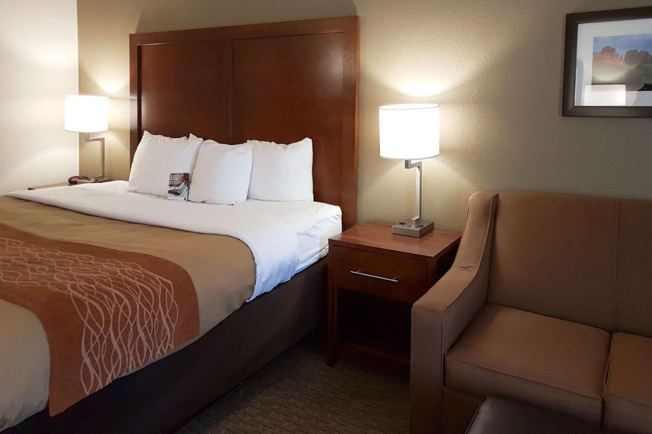 King Room with Sofa Bed - Non-Smoking at Comfort Inn I-10 West at 51st Ave