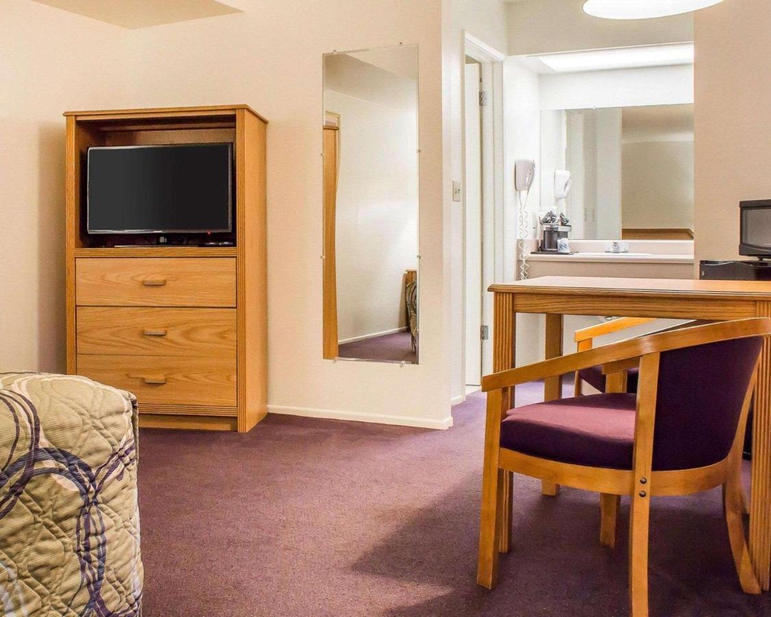 | Rodeway Inn Silver Creek Inn