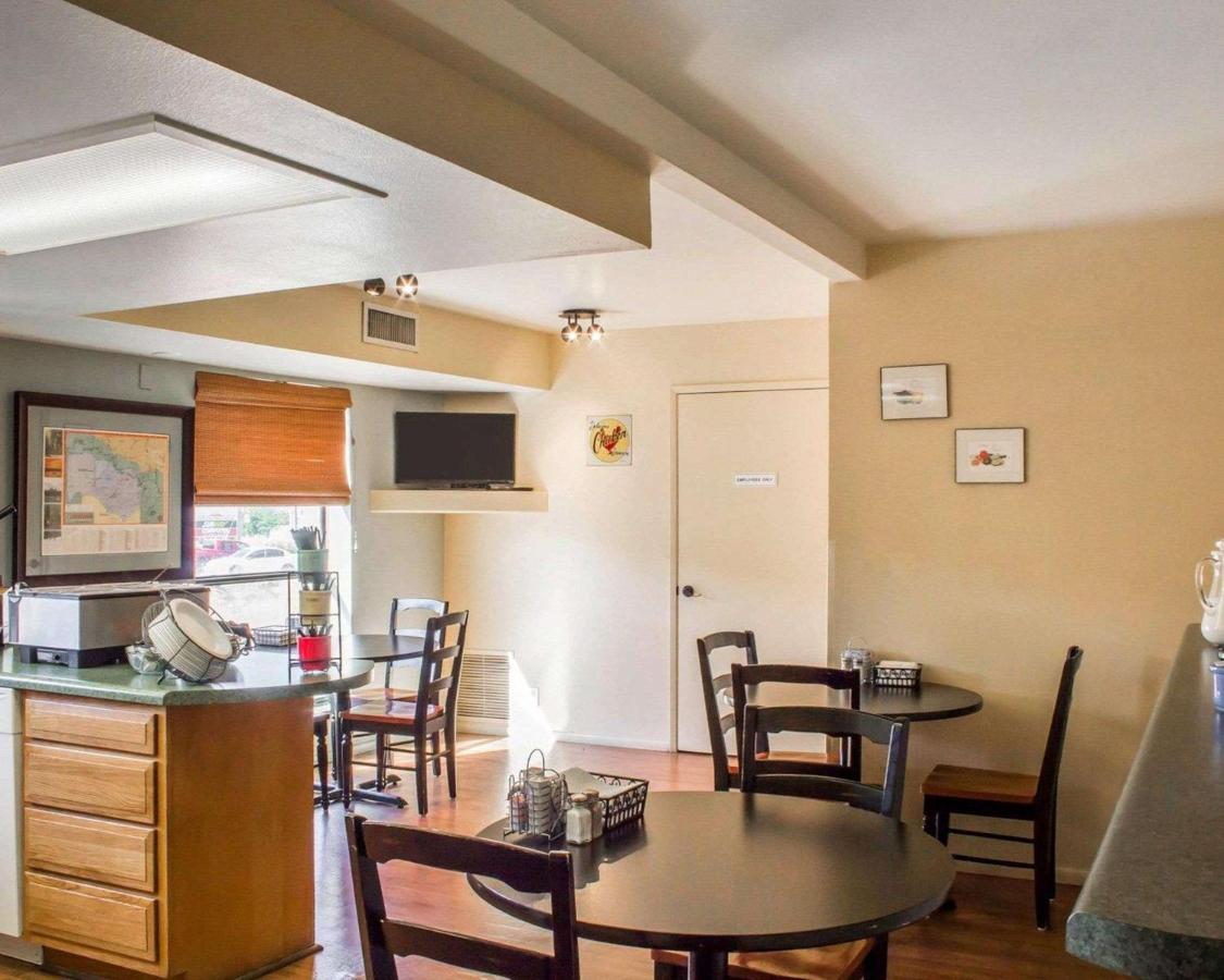 | Rodeway Inn Silver Creek Inn