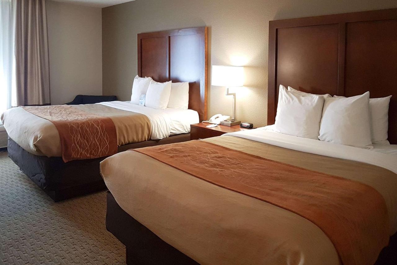Queen Room with Two Queen Beds - Non-Smoking at Comfort Inn I-10 West at 51st Ave