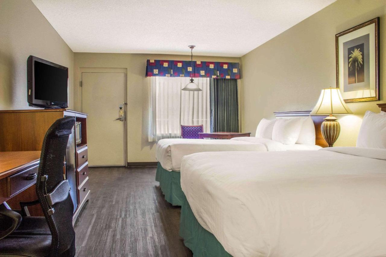 Queen Room with Two Queen Beds - Non-Smoking at Quality Inn Benson I-10 Exit 304